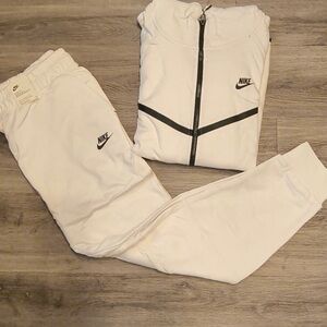 Nike White and Black tech set